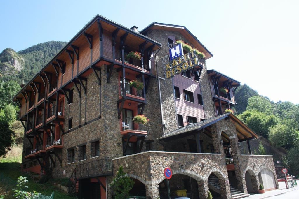 Aparthotel Xalet Besoli — photo 1 of 4