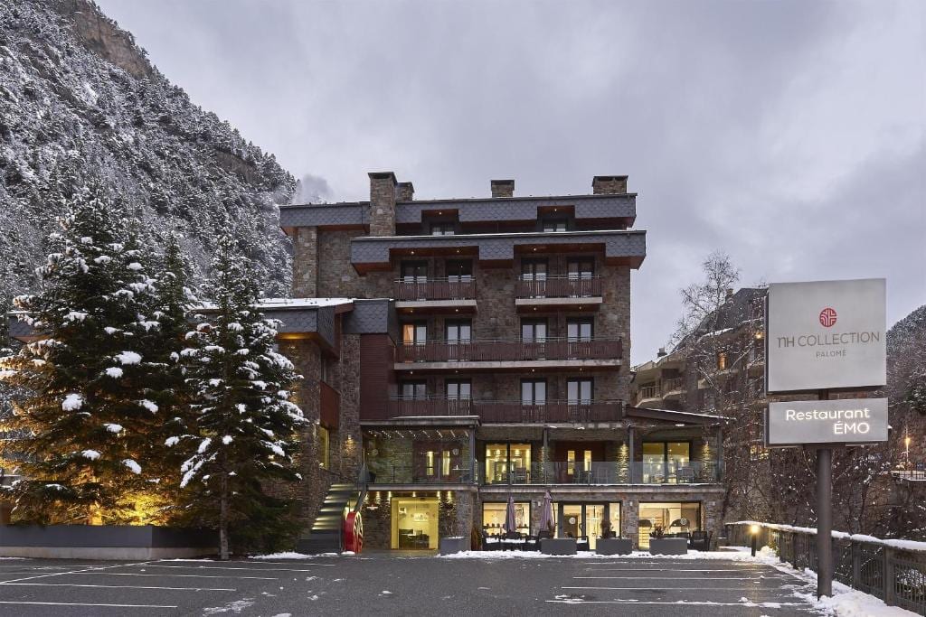Hotel Palome — photo 1 of 8