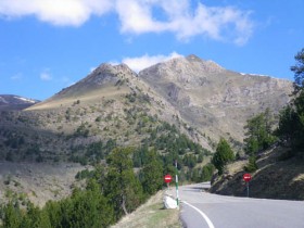 View from the road to Pal