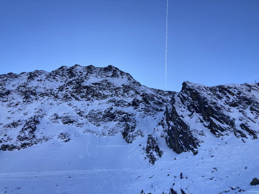 Les Tarteres red freeride slope was closed today