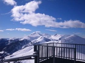 Looking across the back of Arinsal - 1/2/2011