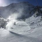 The snow cannons are working in Arcalís due to the low temperatures