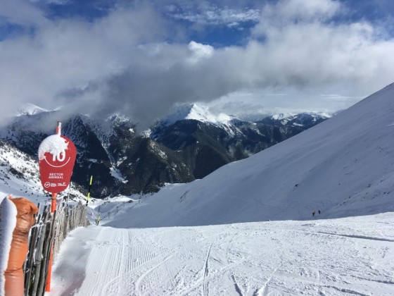 The red slope La Pala was our piste of the day!