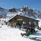 Les Portelles bar at the top of La Coma chairlift