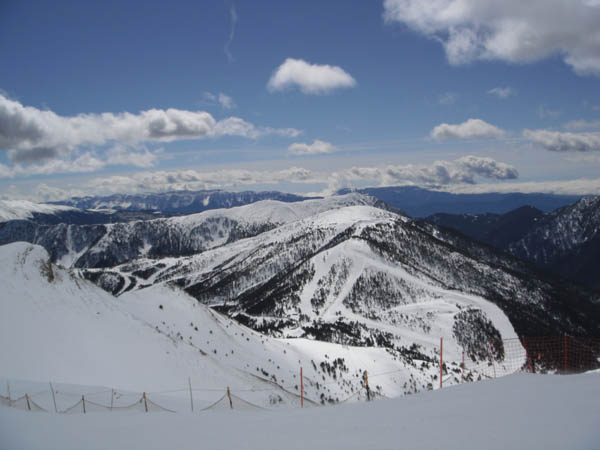 Top of Arinsal view of Pal 23/06