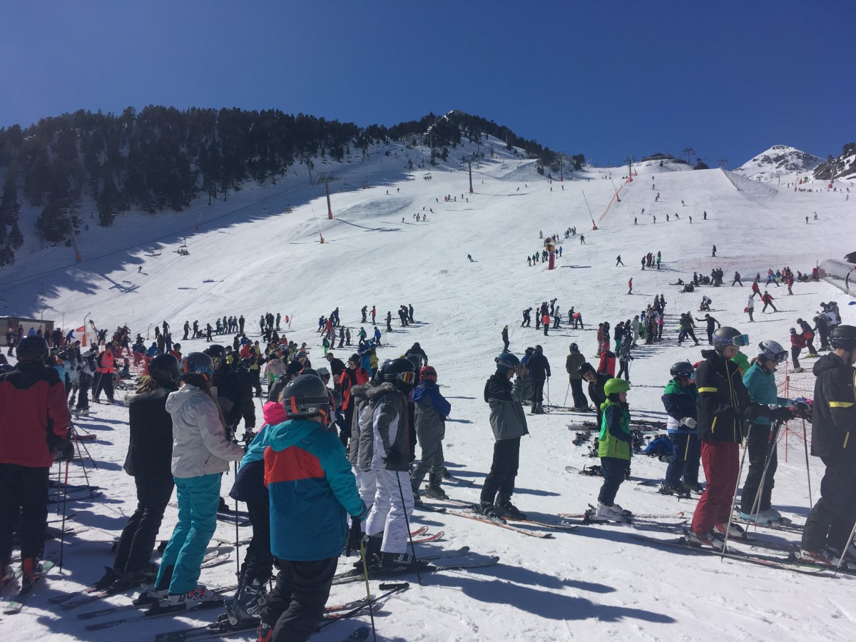 A lot of skiers came to Arinsal to spend the half term holidays on the snow