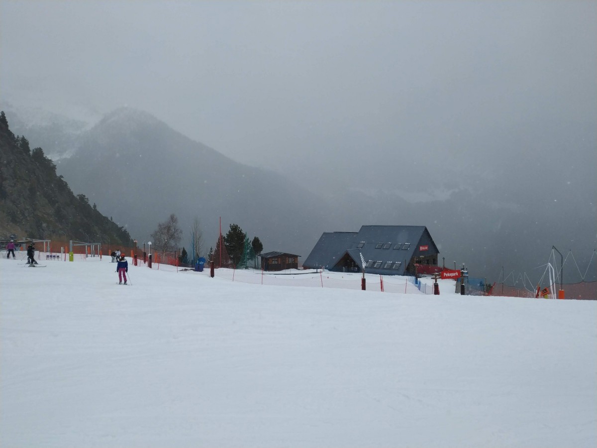 The visibility was reduced today on the mountains of Arinsal
