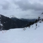Cloudy skies while skiing down Les Fonts and temperatures dropping to -6