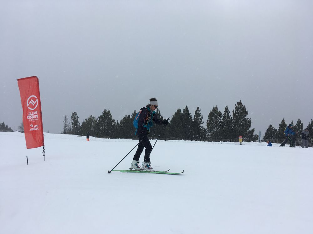 The cold didn't stop women to compete in the chairty race organized by Vallnord