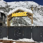 A few cm of snow over the Moritz sign