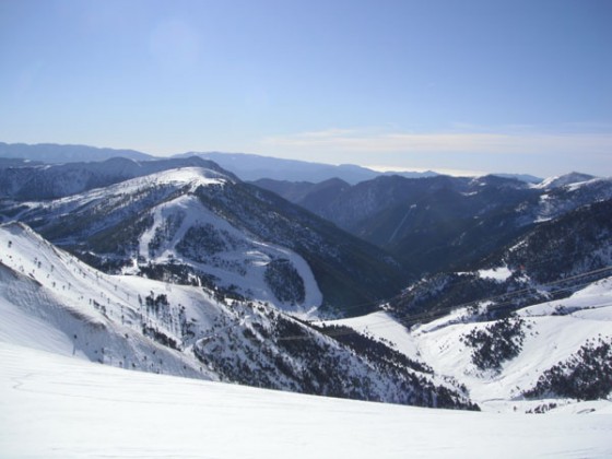 Looking across to Pal from the top of Arinsal - 06/12/2012