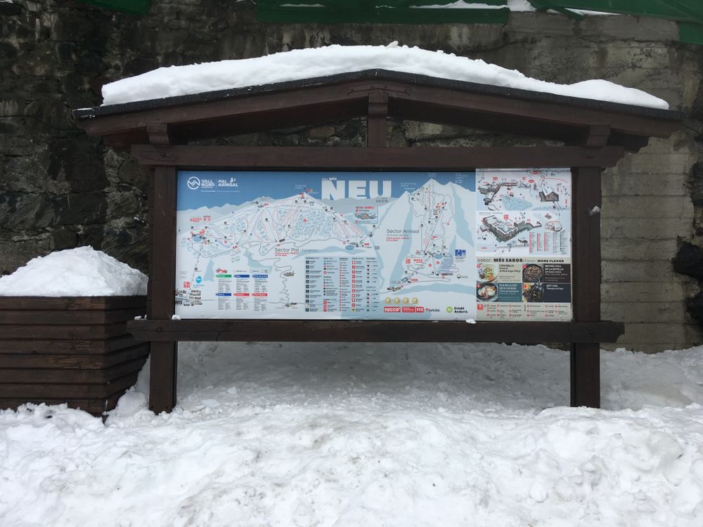 Don't forget to check the piste map before heading to the mountain